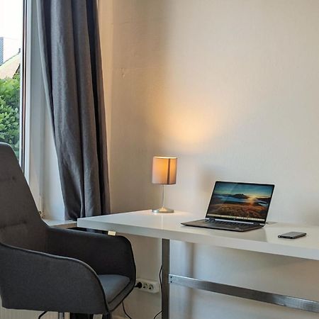 Tt Living Apartments Bonitas & Divinitas I 2 Schlafzimmer I Kueche I Vollbad I Waschmaschine Rellingen Kültér fotó