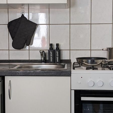Tt Living Apartments Bonitas & Divinitas I 2 Schlafzimmer I Kueche I Vollbad I Waschmaschine Rellingen Kültér fotó